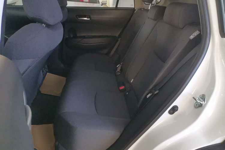 丰田 卡罗拉锐放 2022款 2.0L 豪华版中控内饰7004