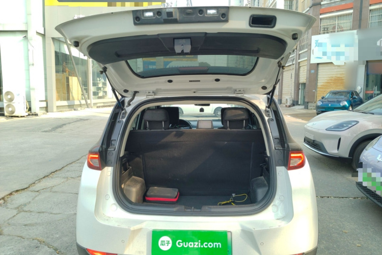 大运 悦虎 2022款 30.66kWh 两驱标准版机舱底盘23