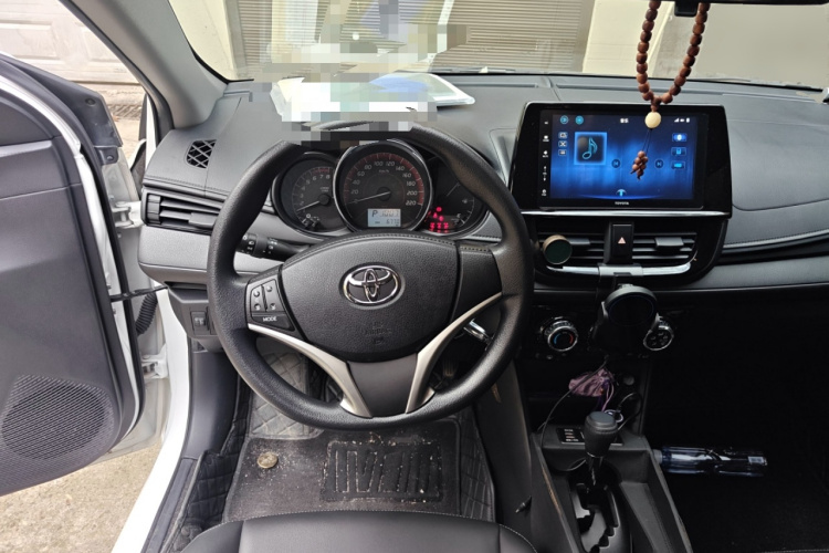 丰田 威驰FS 2021款 1.5L CVT锋驰版中控内饰13