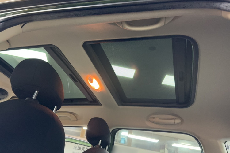 MINI Countryman 2014款 1.6L COOPER Fun局部细节22