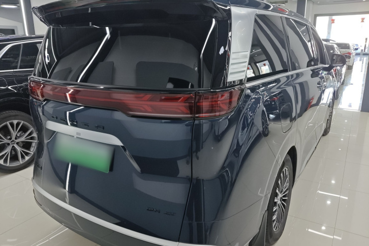 腾势D9 2022款 DM-i 970 四驱旗舰型车身外观6004