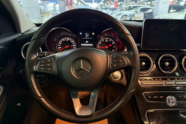 奔驰C级 2018款 C 200 L 运动版中控内饰7003