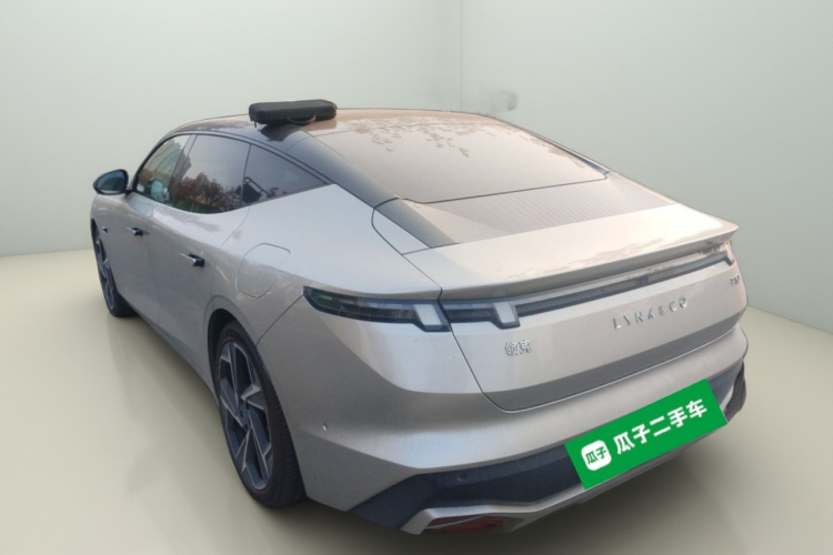 领克Z10 2024款 95kWh 702km四驱智驾Ultra车身外观5