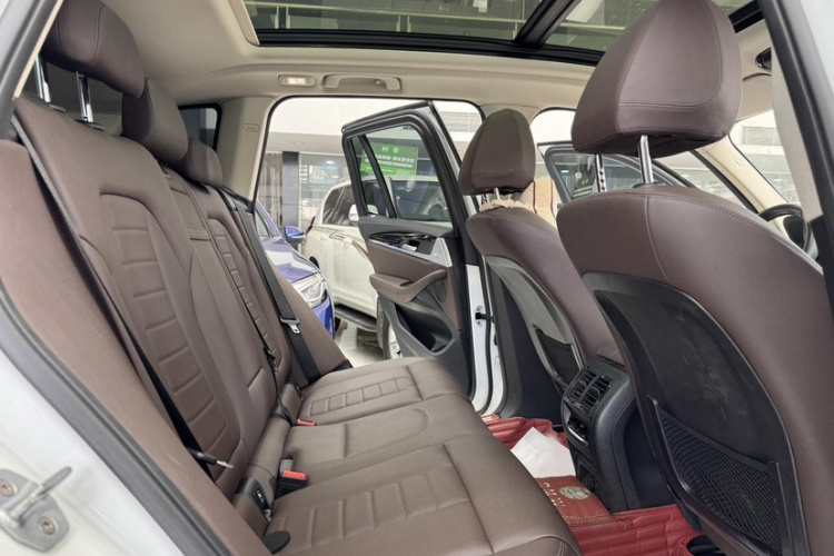 宝马X3 2018款 xDrive25i M运动套装 国VI中控内饰7009