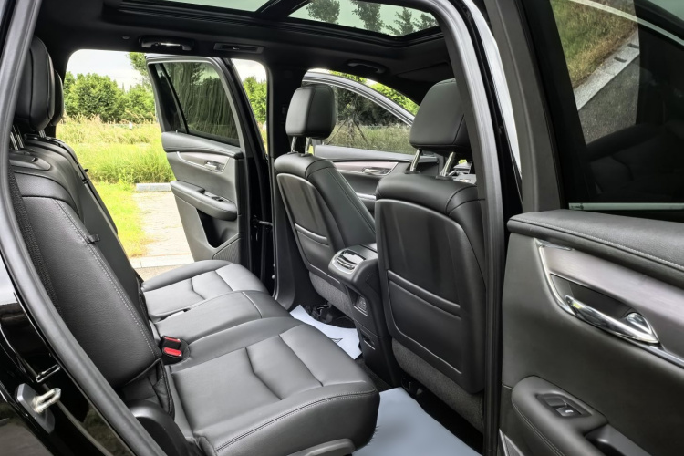 凯迪拉克XT6 2020款 28T 七座风尚型中控内饰7010