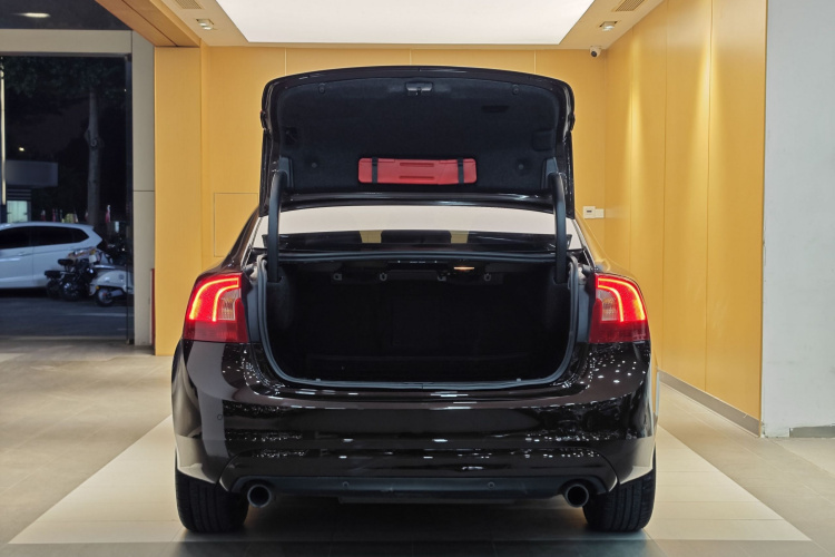 沃尔沃S60 2017款 S60L T3 智进版局部细节23