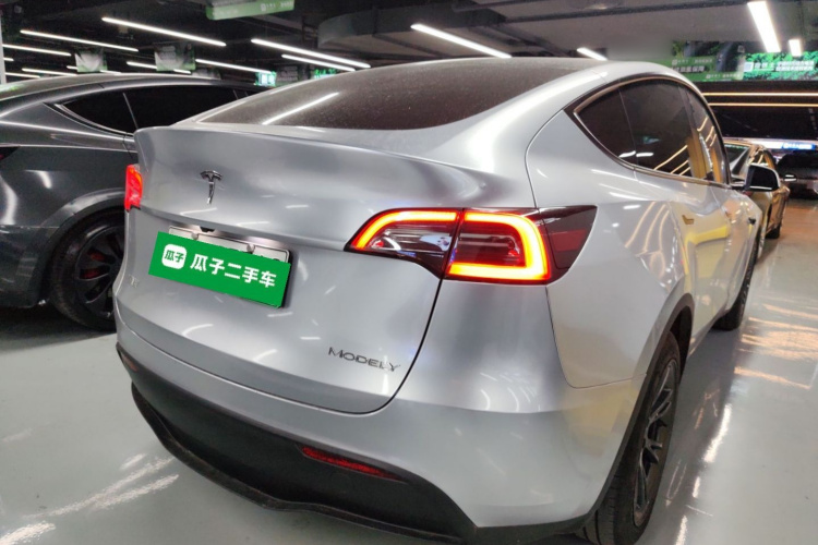 特斯拉 Model Y 2024款 后轮驱动版车身外观6005