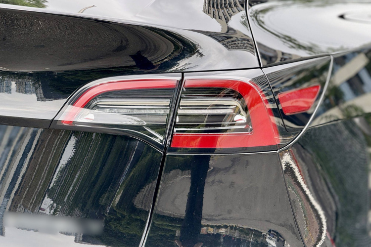 特斯拉 Model Y 2022款 后轮驱动版中控内饰7011