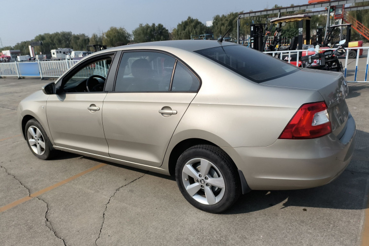 斯柯达 昕锐 2013款 1.6L 自动智选型车身外观6001