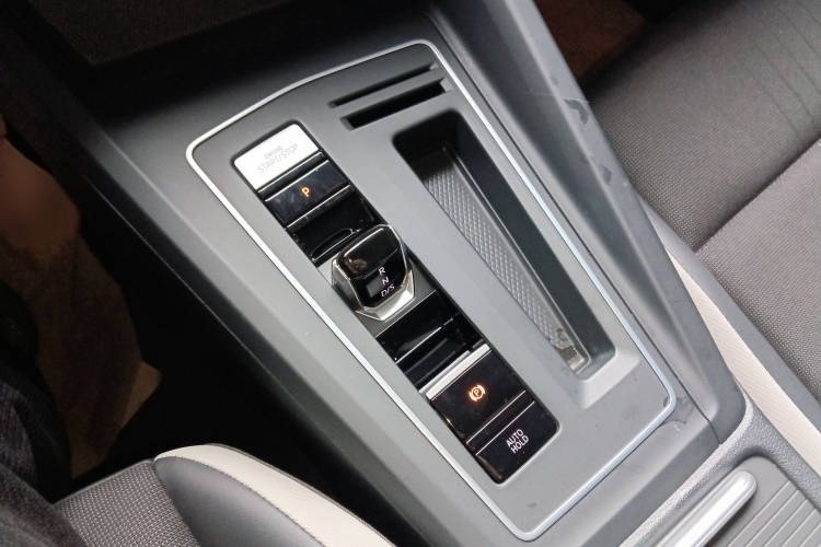 大众 高尔夫 2023款 280TSI DSG Pro局部细节18