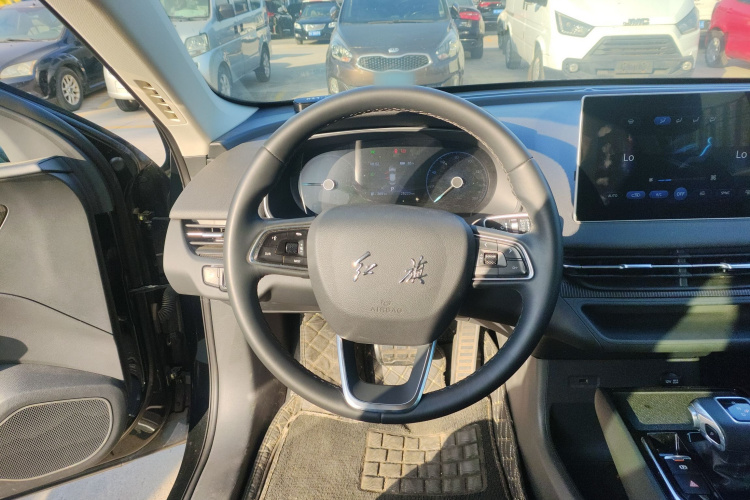 红旗E-QM5 2022款 431km 充电乐享版局部细节13