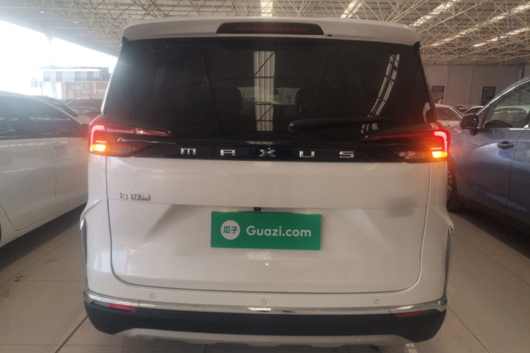 上汽大通MAXUS 大通G50 2023款 PLUS 1.5T 自动护航版车身外观6