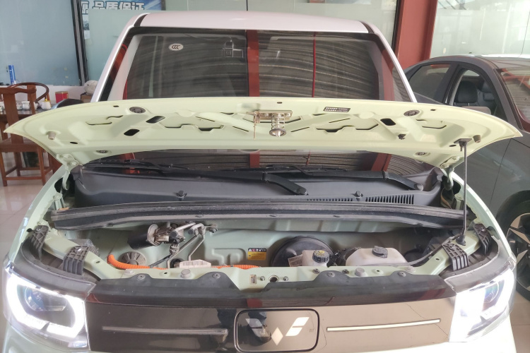 五菱汽车 宏光MINIEV 2022款 马卡龙臻享款 磷酸铁锂机舱底盘24