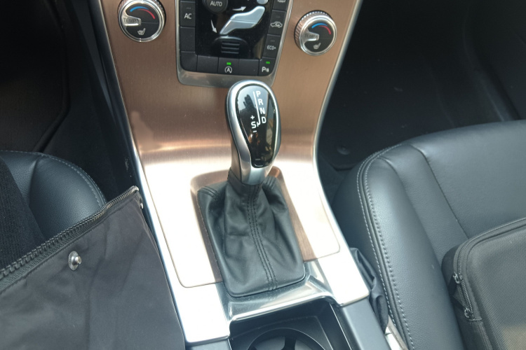 沃尔沃XC60 2015款 T5 智进版局部细节18