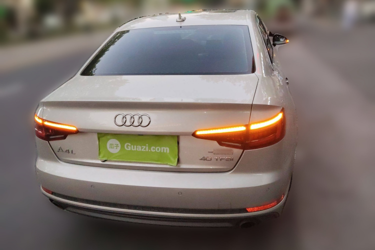 奥迪A4L 2018款 30周年年型 40 TFSI 时尚型车身外观6004