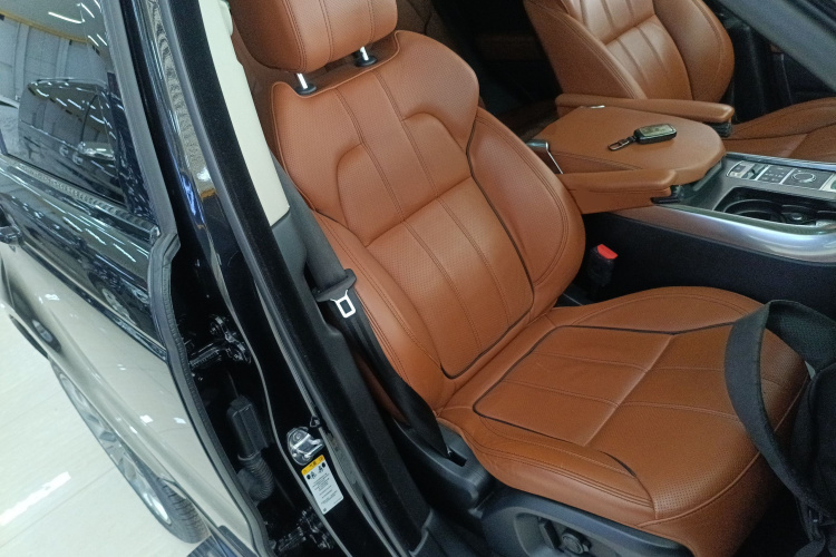 路虎 揽胜运动版 2017款 3.0 SC V6 HSE DYNAMIC局部细节41