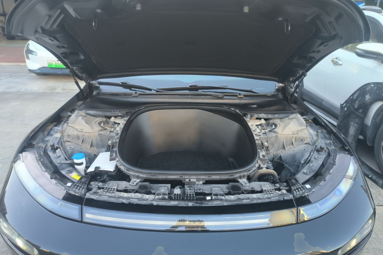 小鹏P7 2022款 480E机舱底盘24