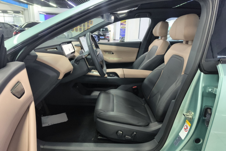 深蓝汽车 深蓝SL03 2022款 515纯电版中控内饰19