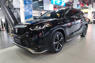 丰田 皇冠陆放 2022款 2.5L HEV四驱尊贵版