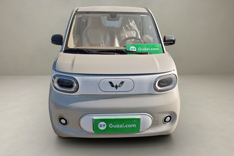 五菱汽车 宏光MINIEV 2024款 第三代 215km 青春版车身外观2