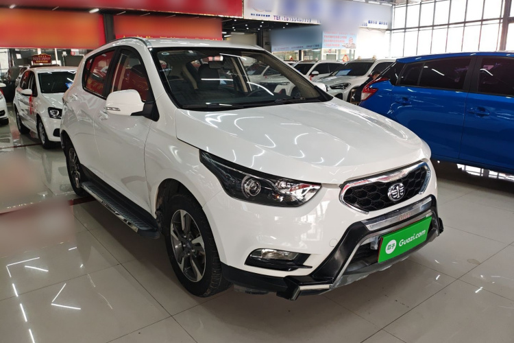 一汽 骏派D60 2015款 1.8L 自动舒适型车身外观6002