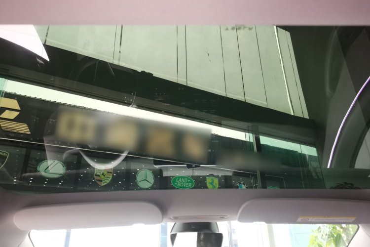 特斯拉 Model 3 2023款 后轮驱动版中控内饰22