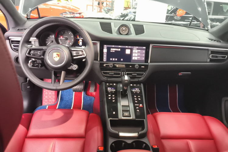 保时捷 2022款 Macan 2.0T中控内饰12