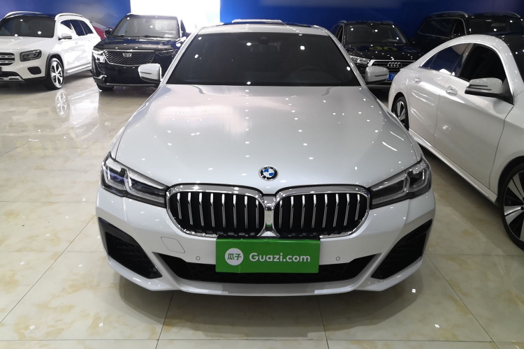 宝马5系 2022款 改款二 525Li M运动套装车身外观2