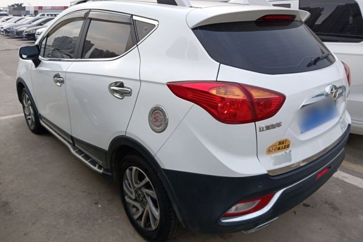 江汽集团 瑞风S3 2016款 1.5L 手动豪华智能型车身外观4