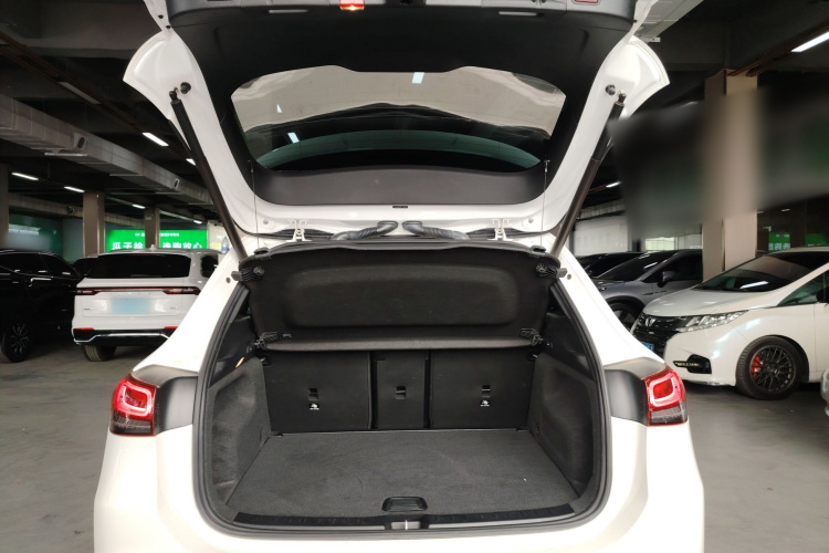 奔驰GLA 2023款 GLA 220局部细节23