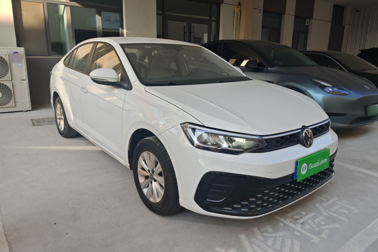 大众 朗逸 2023款 新锐 1.5L 自动新逸版车身外观3