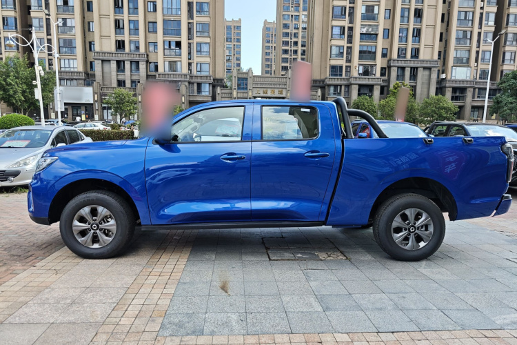 长城 炮 2023款 2.0T商用版自动柴油四驱精英型长箱GW4D20M车身外观6002