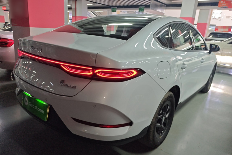 比亚迪 秦PLUS 2025款 DM-i 智驾版 55KM领先型车身外观7