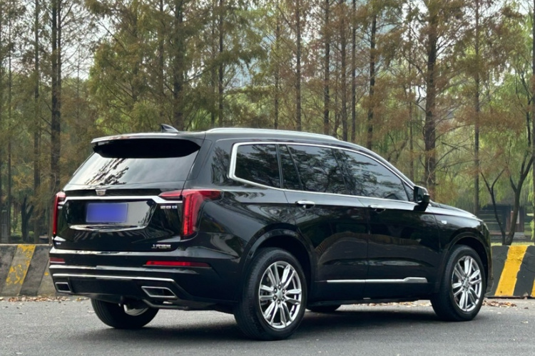 凯迪拉克XT6 2022款 2.0T 六座四驱豪华120周年限量版车身外观6003