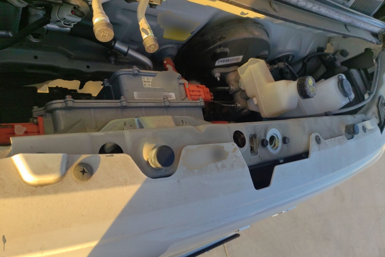 五菱汽车 宏光MINIEV 2024款 第三代 215km 青春版机舱底盘24