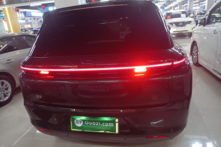 理想汽车 理想L8 2023款 Pro车身外观6