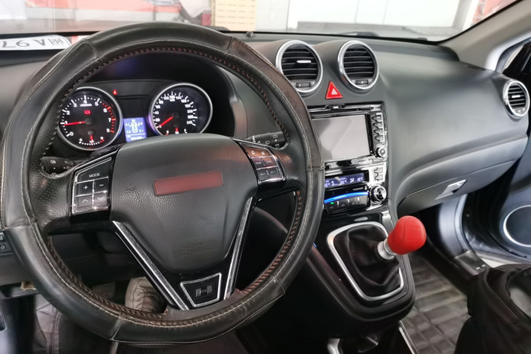 哈弗H6 2015款 升级版 1.5T 手动两驱精英型中控内饰7002