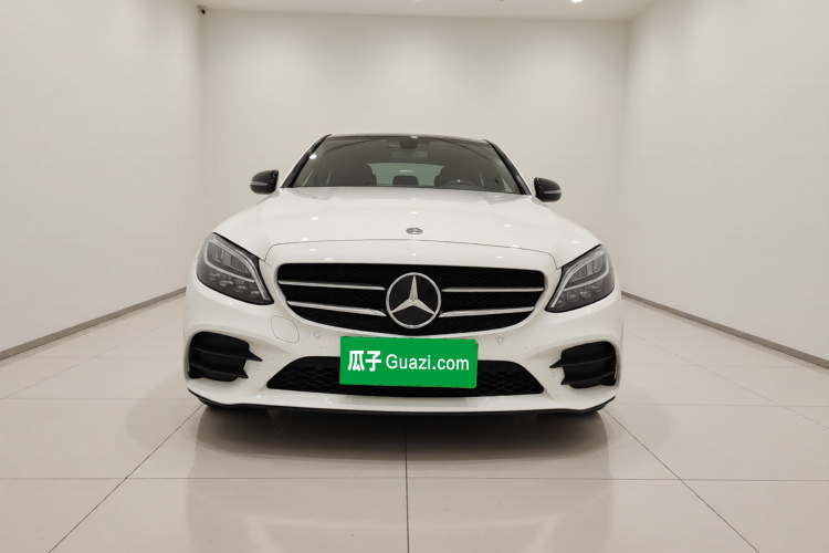 奔驰C级 2019款 C 260 运动版车身外观2