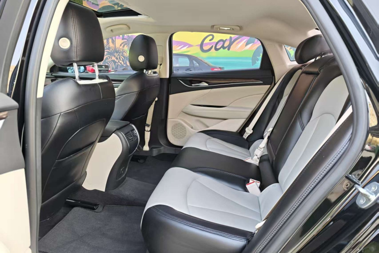 别克 君越 2019款 28T 精英型中控内饰7002