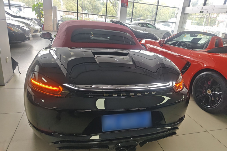 保时捷718 2020款 Boxster S 2.5T车身外观6
