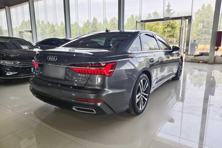 奥迪A6L 2019款 40 TFSI 豪华动感型车身外观6005