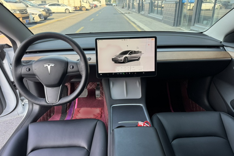 特斯拉 Model 3 2022款 后轮驱动版中控内饰7005
