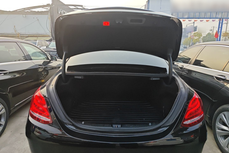 奔驰C级 2015款 C 200 L 运动型机舱底盘23