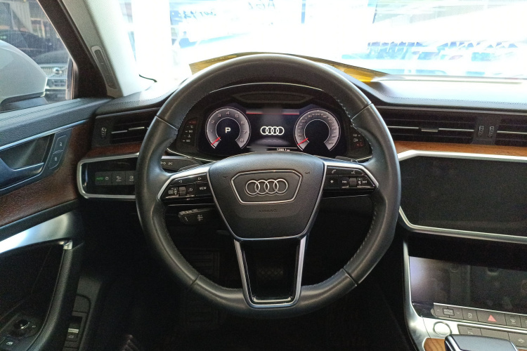 奥迪A6L 2019款 45 TFSI 臻选致雅型中控内饰13