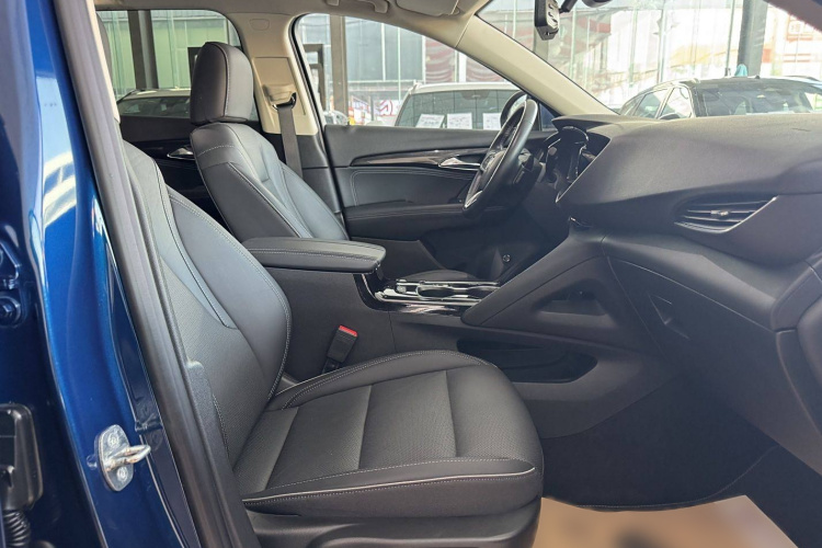 别克 2023款 昂科威Plus 652T 五座四驱豪华型中控内饰7004