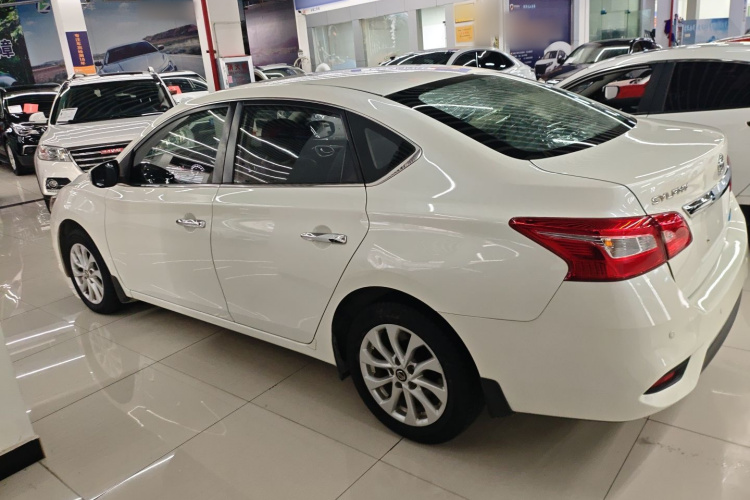 日产 轩逸 2018款 1.6XV CVT尊享版车身外观4