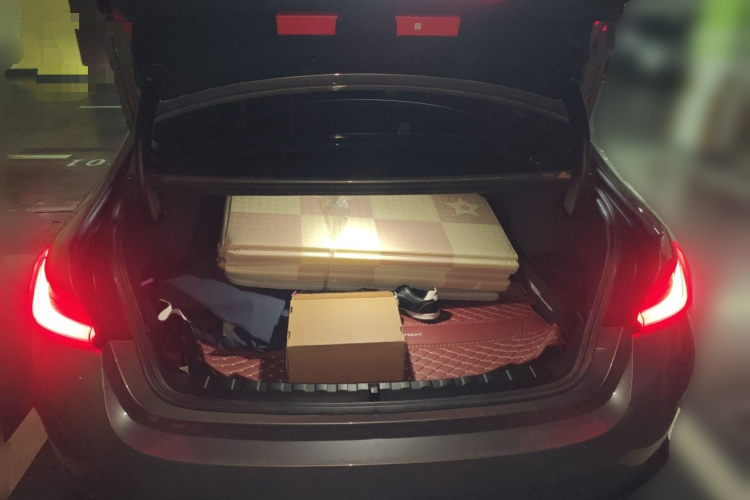 宝马i3 2024款 eDrive 35 L局部细节23