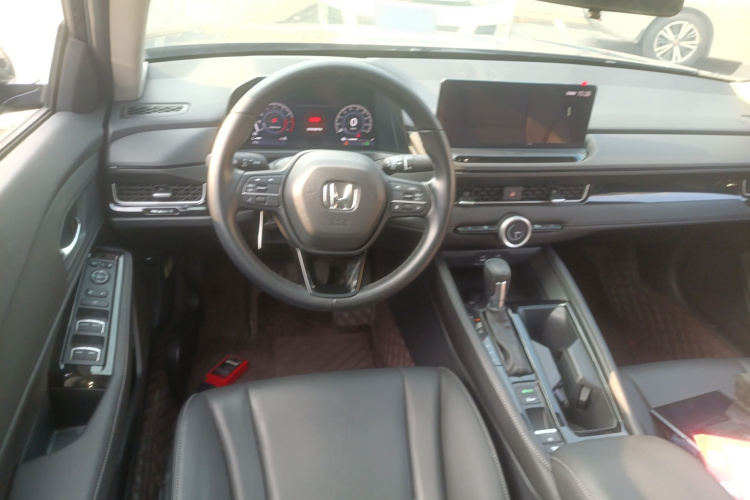 本田 英仕派 2023款 260TURBO 精致版中控内饰13