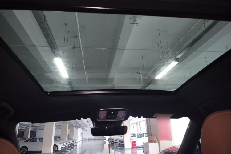 理想汽车 理想ONE 2020款 增程7座版局部细节22