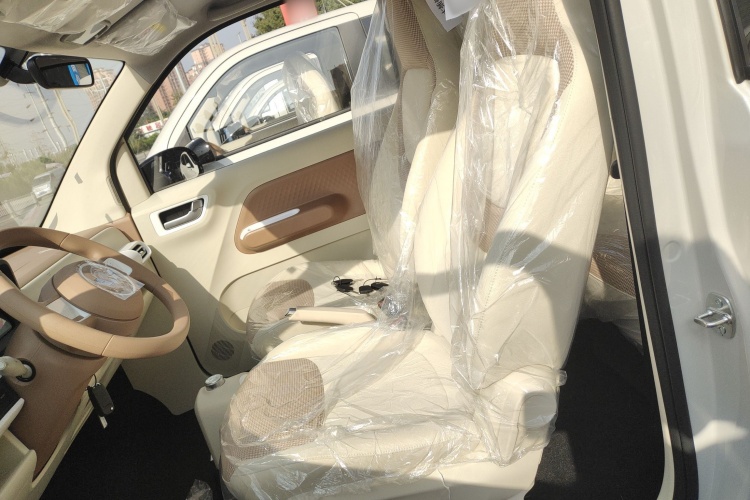 五菱汽车 宏光MINIEV 2024款 第三代 215km 青春版中控内饰19